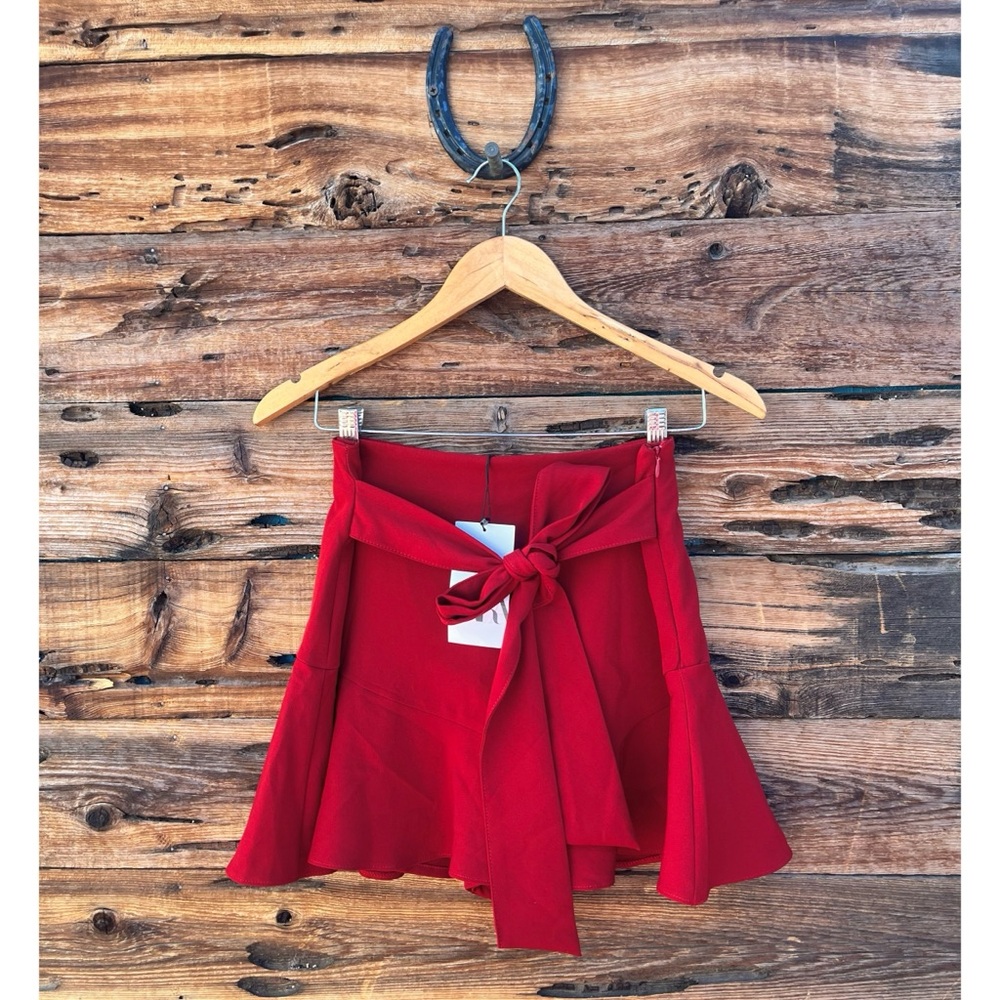 ZARA | NWT Red Ruffle Tie Belt Bow Mini Skort Skirt Shorts M